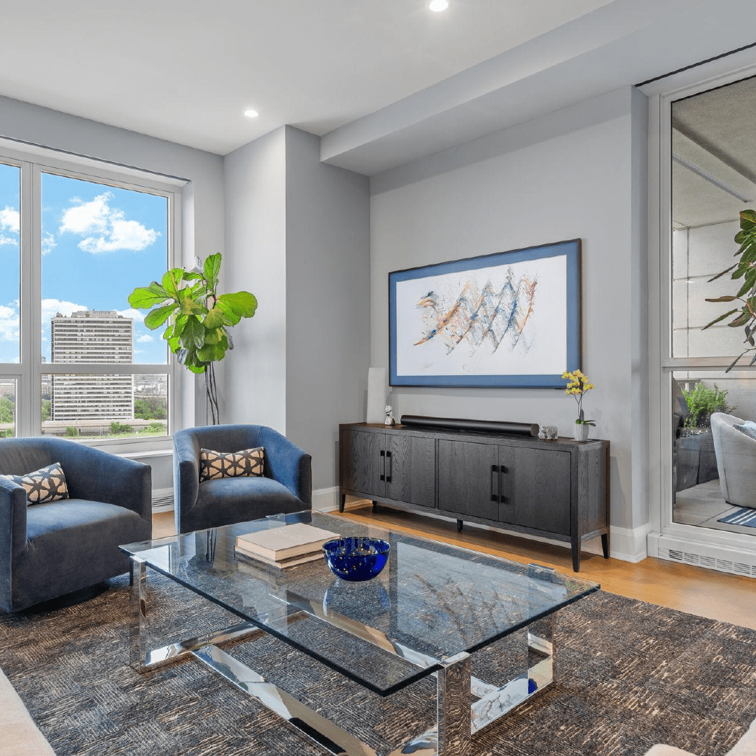 1111 W River Parkway Unit: 10E