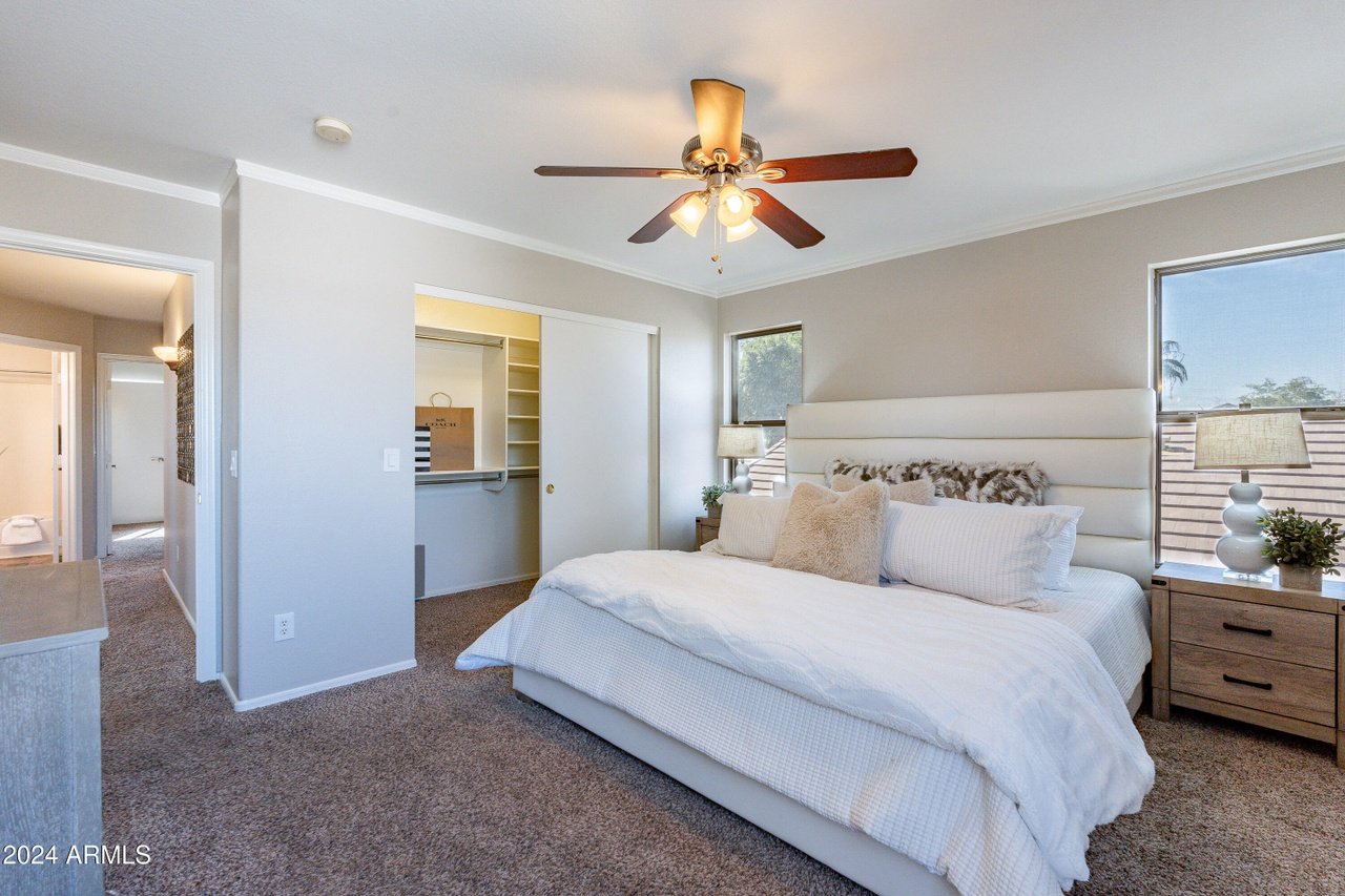 2222 E Arabian Dr