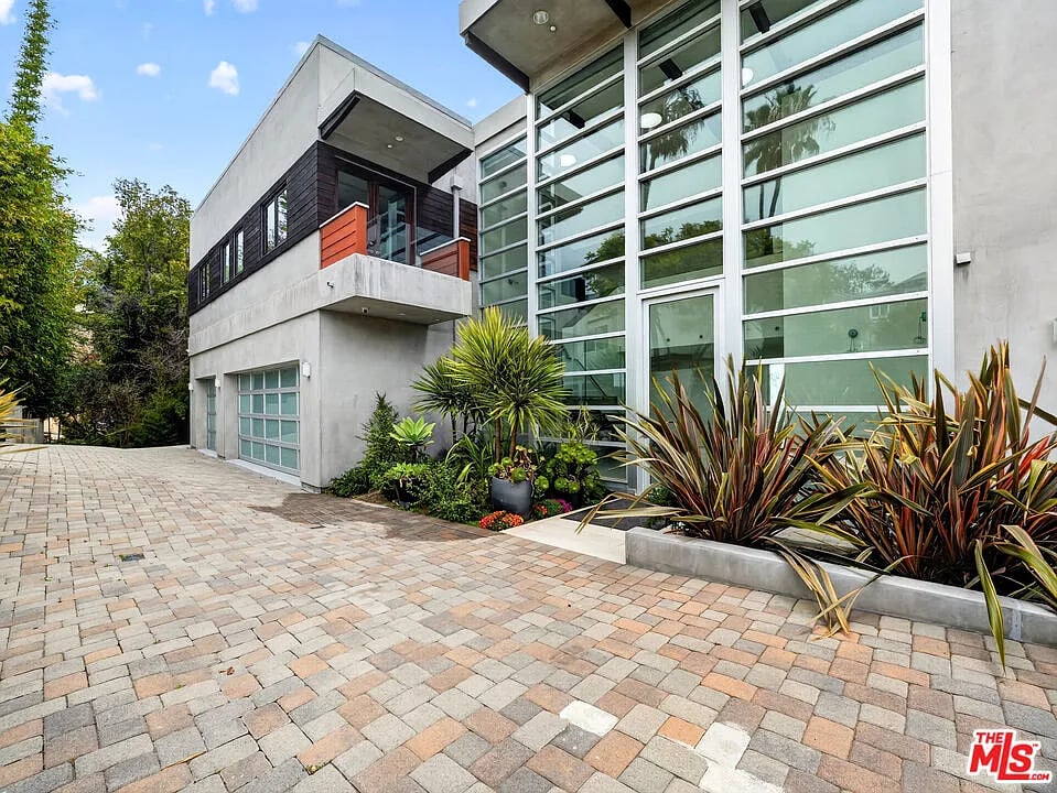 770 Paseo Miramar
