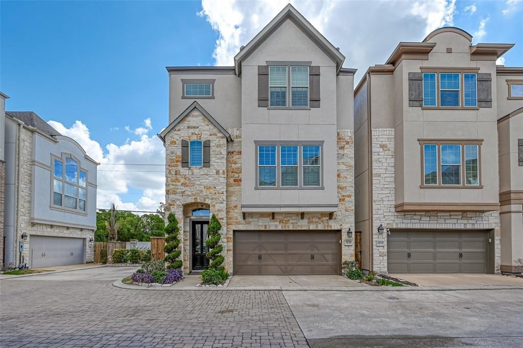 1438 Apsley Manor Trl