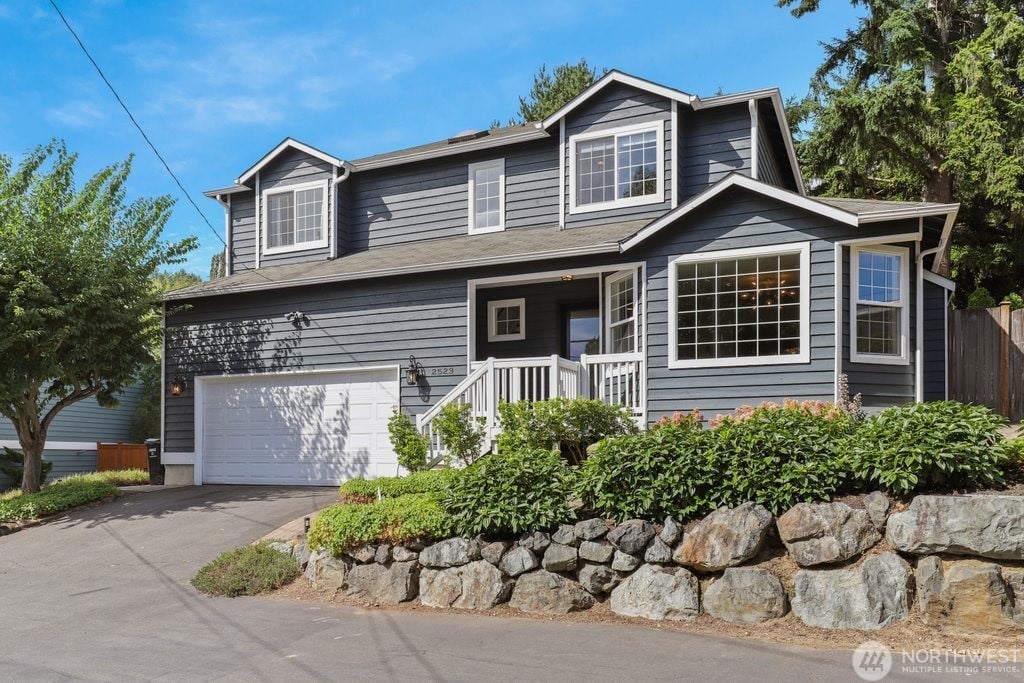 2523 NE 110th Street
