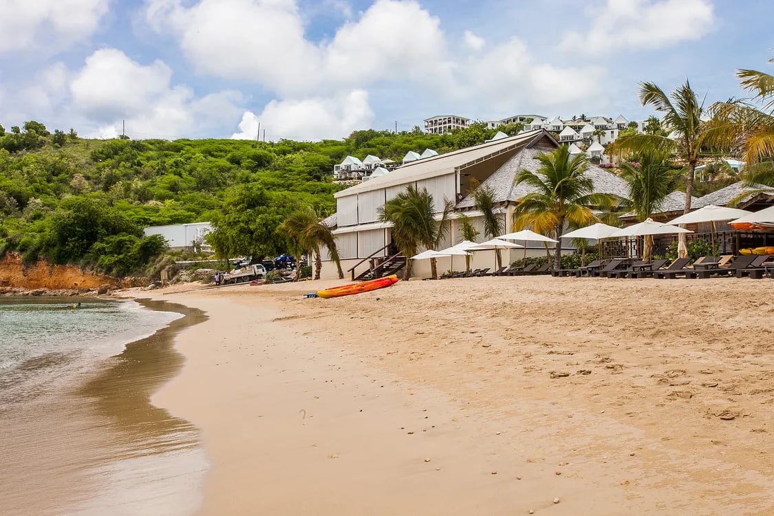 Ce blue Villa