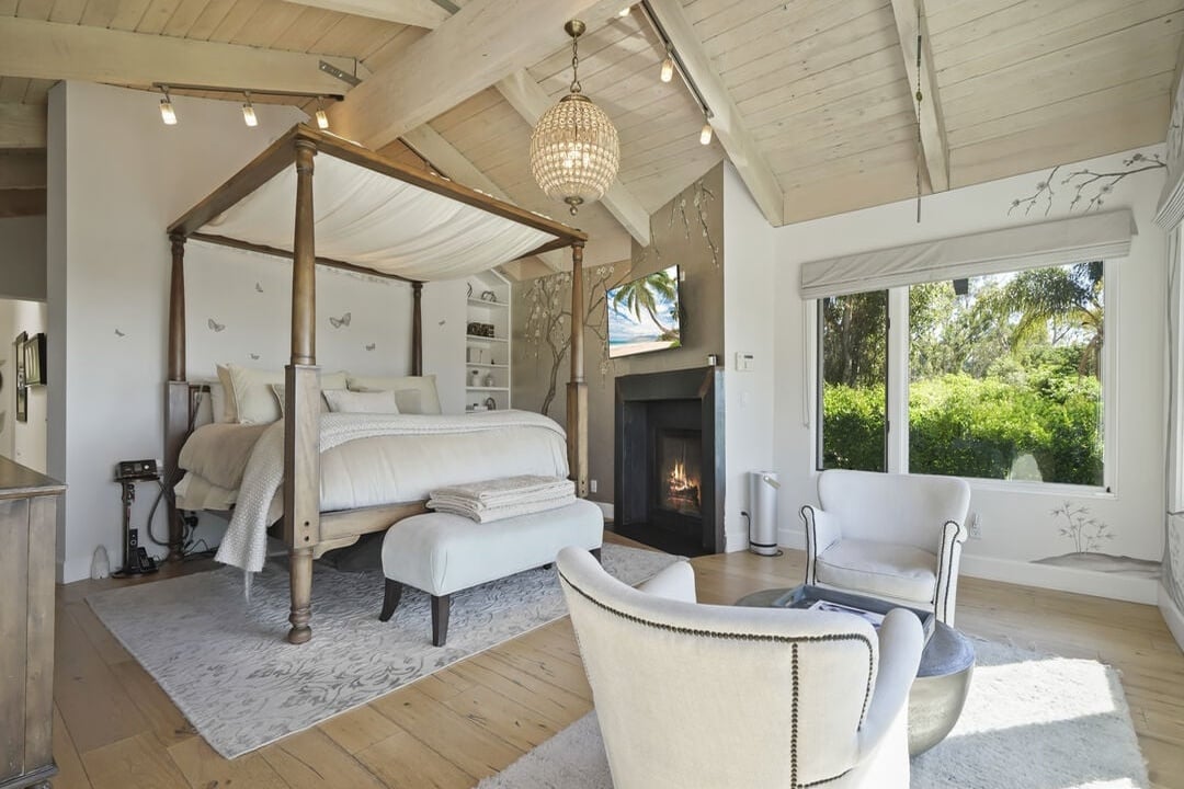 Solis Vista, Serra Rd, 90265