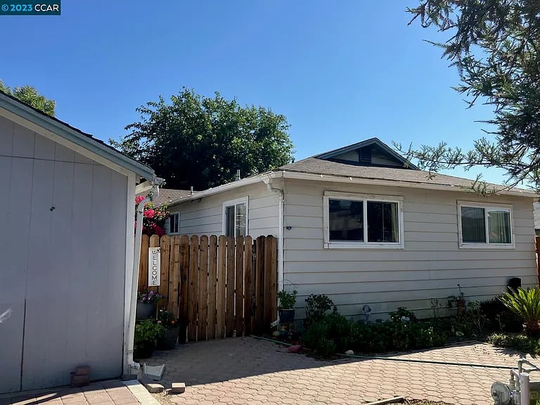 4450 Balfour Rd