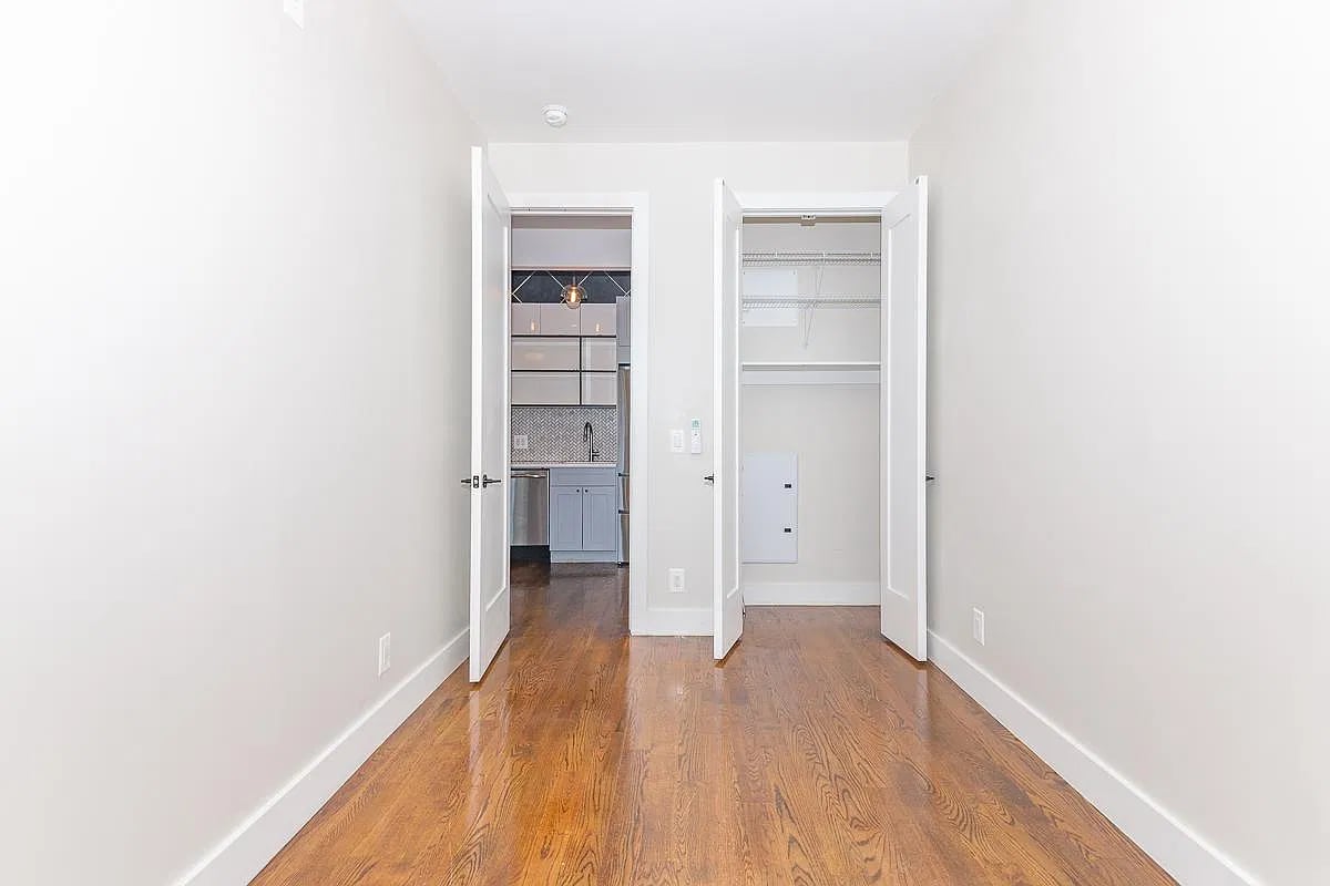 85 Graham Avenue 2B