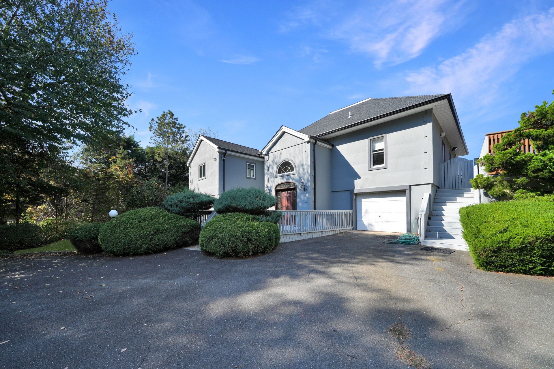 430 Salt Marsh Ln