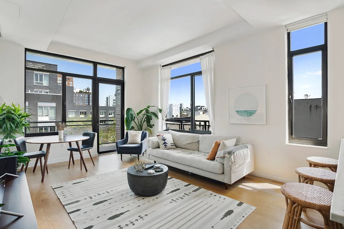 538 Union Avenue Unit: 4A