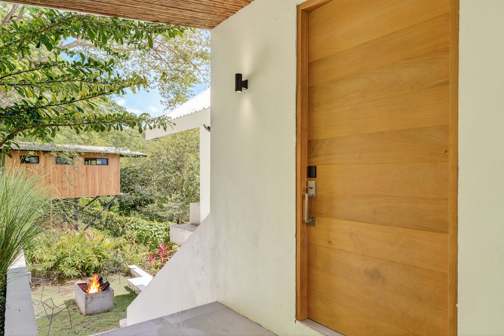 Casa Agave Azul | Contemporary 4-Bedroom Home with Detached Guest Casita in Playa Potrero