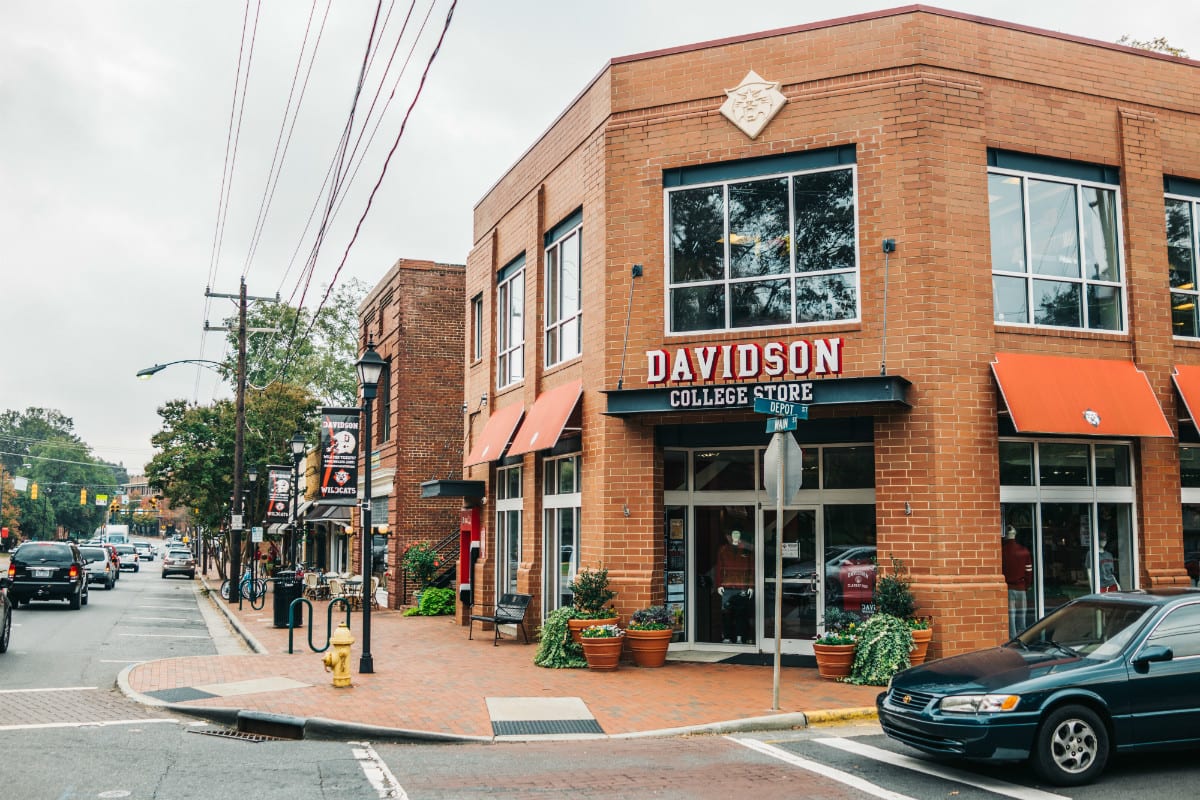 Discover the Charms of Davidson, NC: A Guide to Living and Working in Mecklenburg County's Hidden Gem