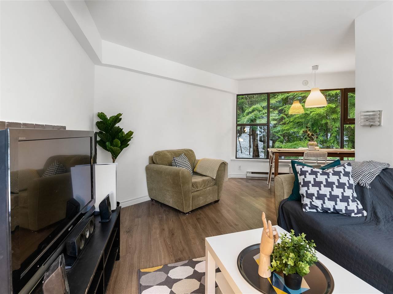 12-2561 Tricouni Pl