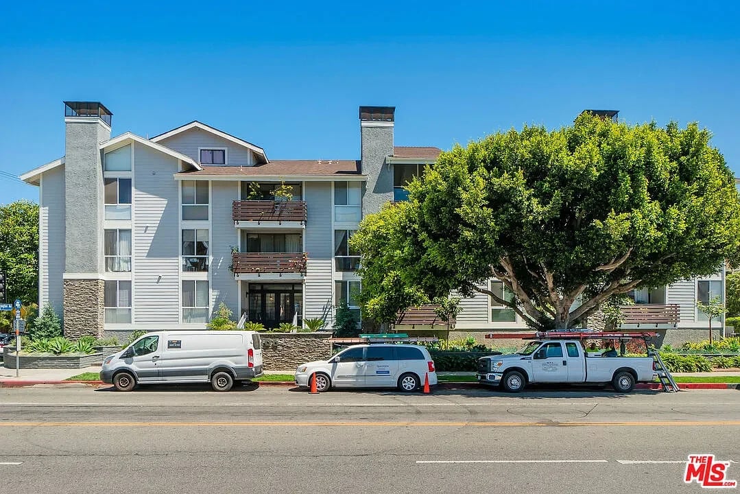 11706 Montana Ave APT 309