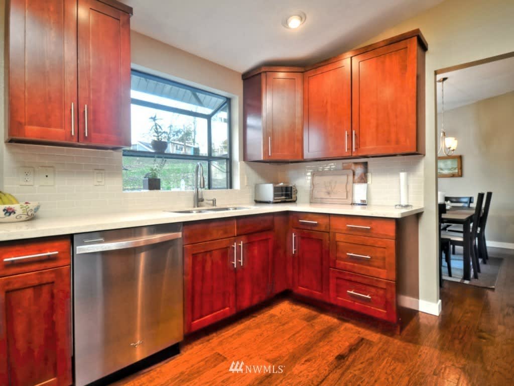 24395 31st Ave W