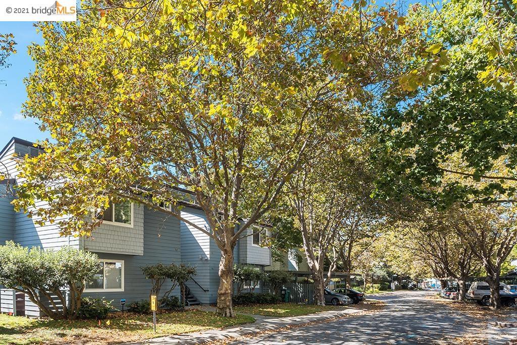 82 Emery Bay Dr
