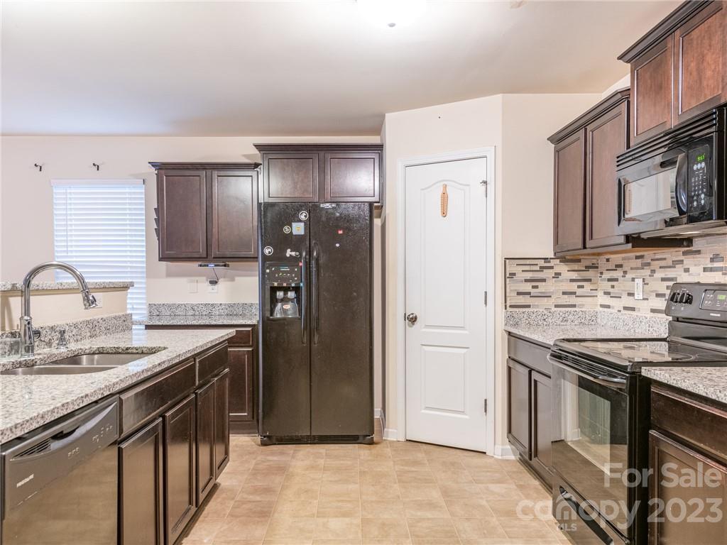 2332 Richard Rozzelle Dr