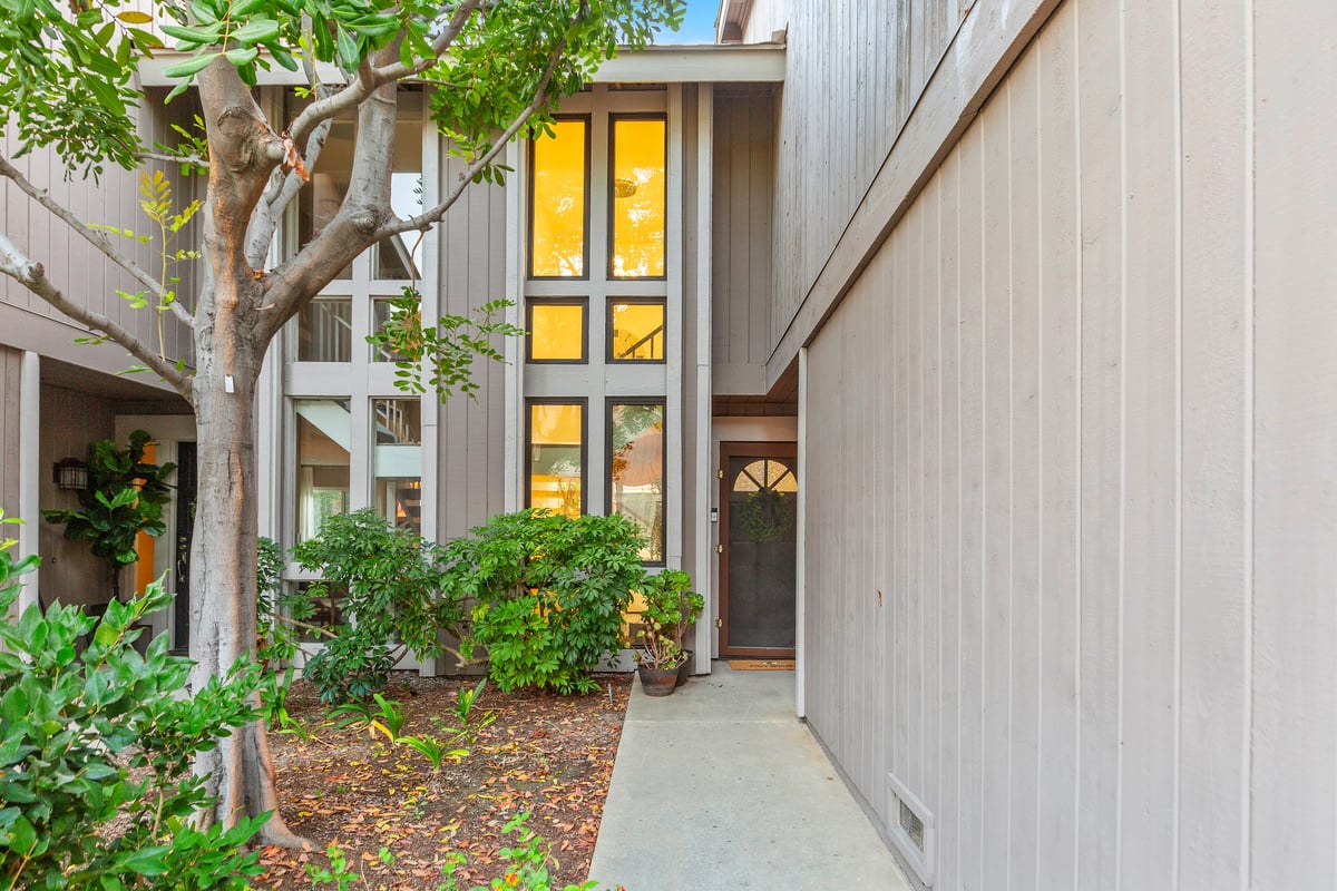 150 S Stonebrook Drive #2