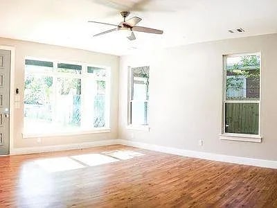 2732 Livingston Ave.