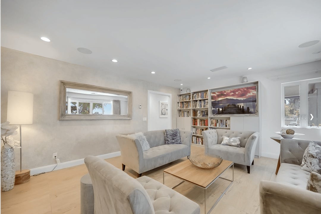 Luxe, Bellagio, 90049