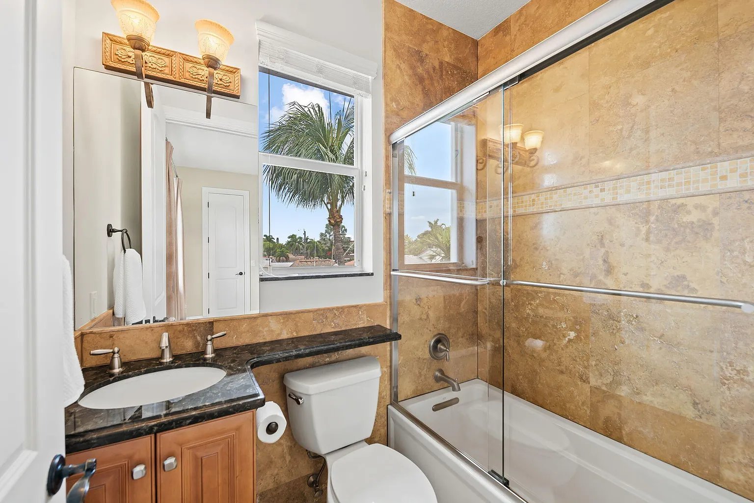 1261 NE 27th Wy