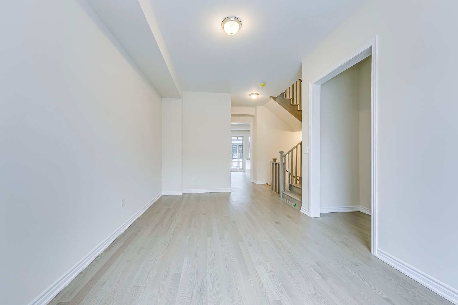 3048 Perkins Way