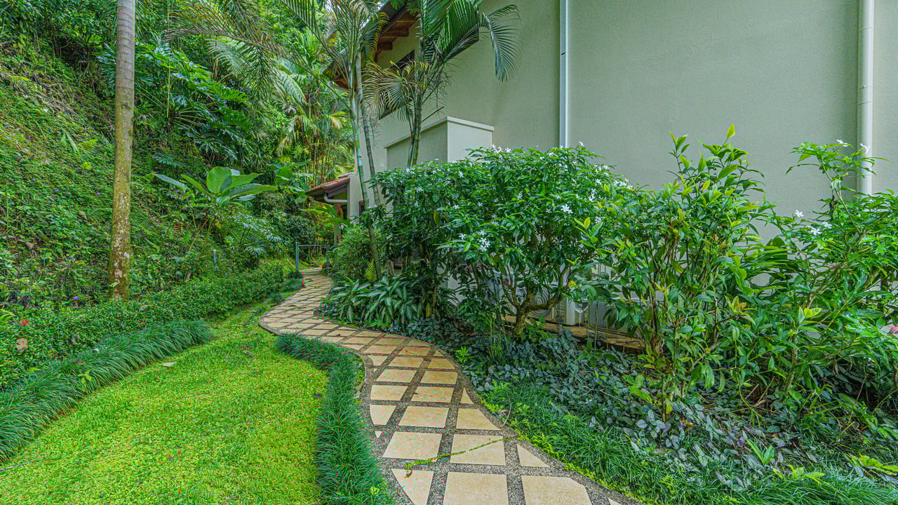 Private Luxury Villa with Whale Tail Ocean View Close to Downtown Uvita