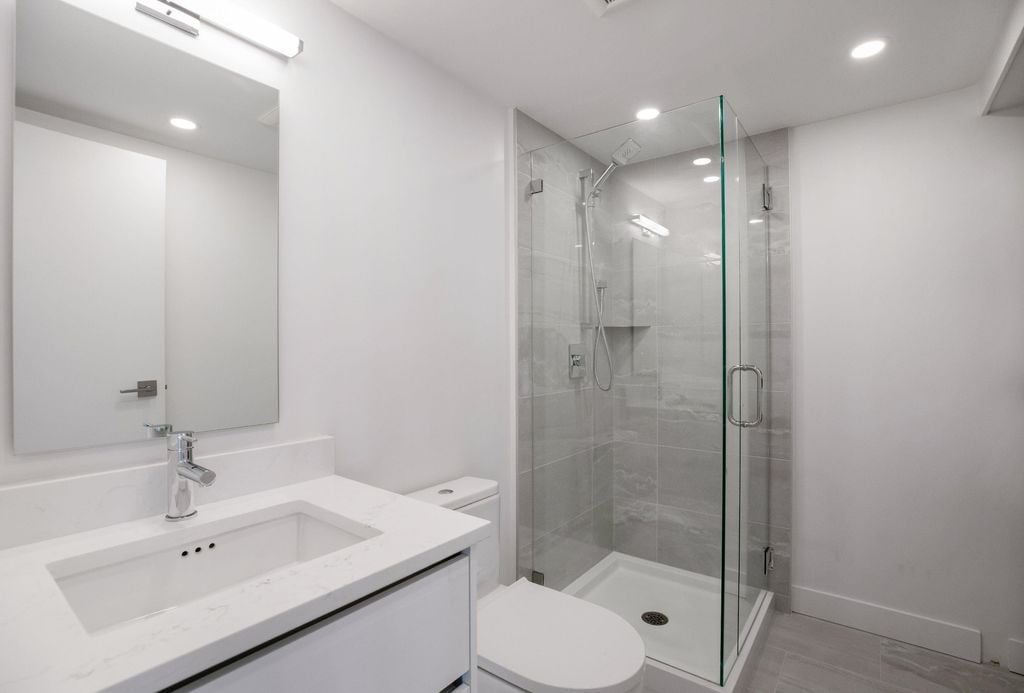 2203 Bellevue Ave, #403