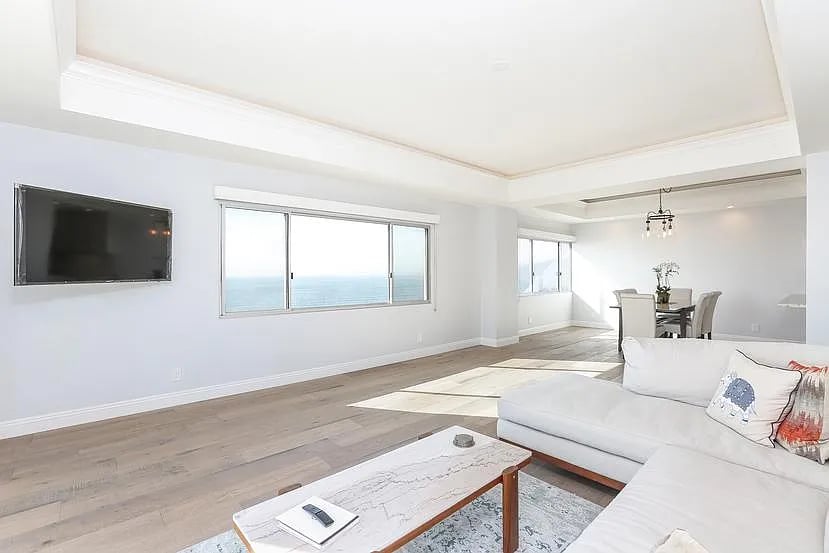 101 California Ave #901