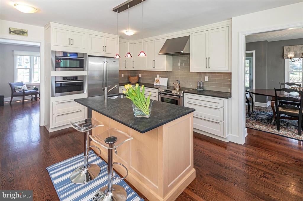 23 Honey Brook Dr