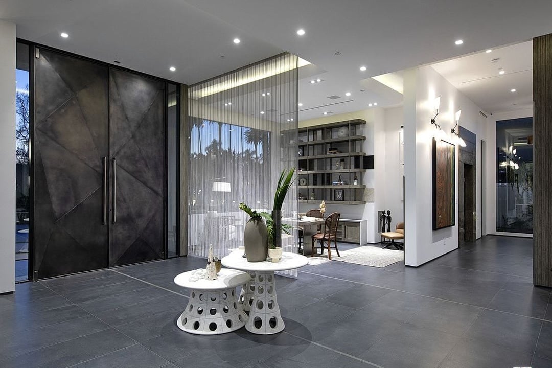 Cascade Golden, N Beverly Dr, 90210