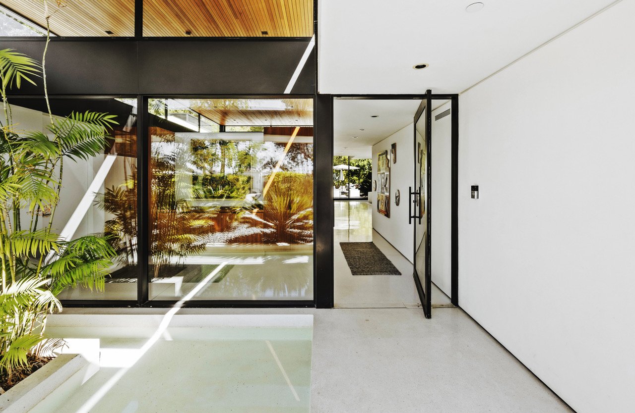 570 Evelyn Place