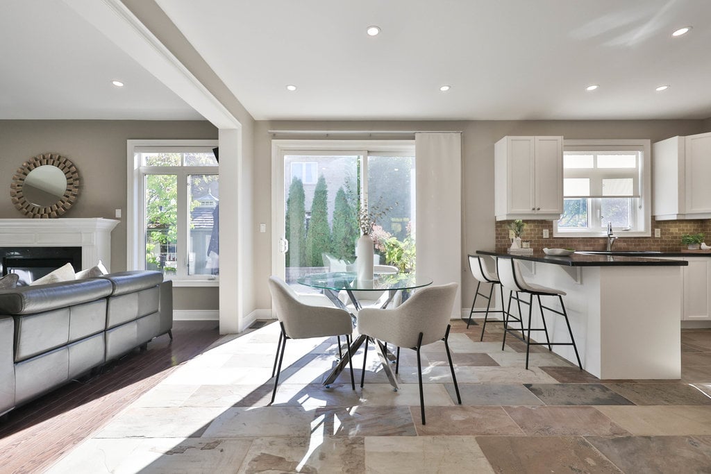 2151 Bingley Cres
