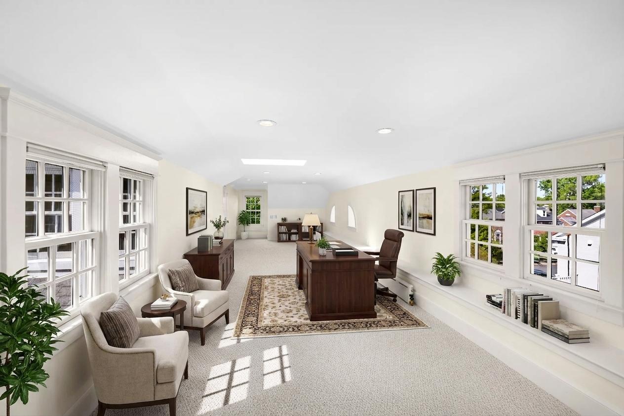22 W OAK STREET