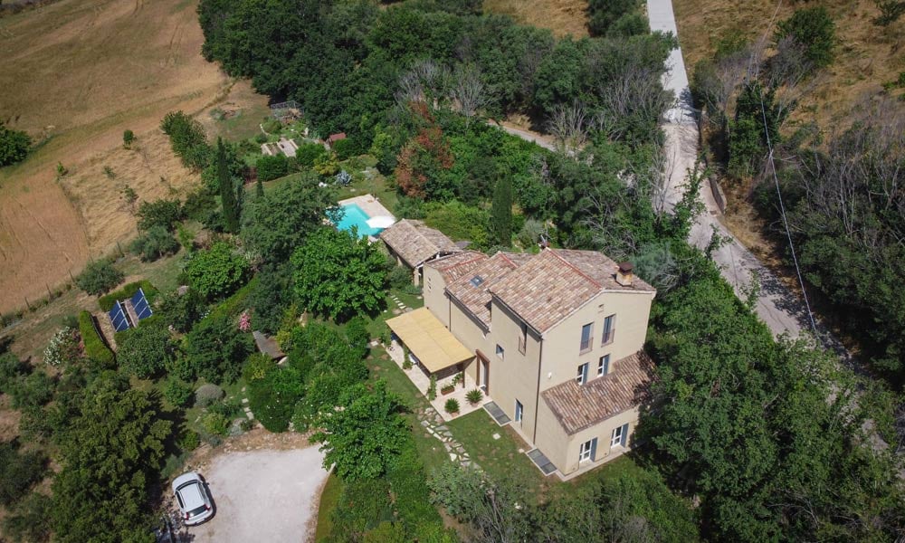 Stunning Countryside Home with Pool in Le Marche