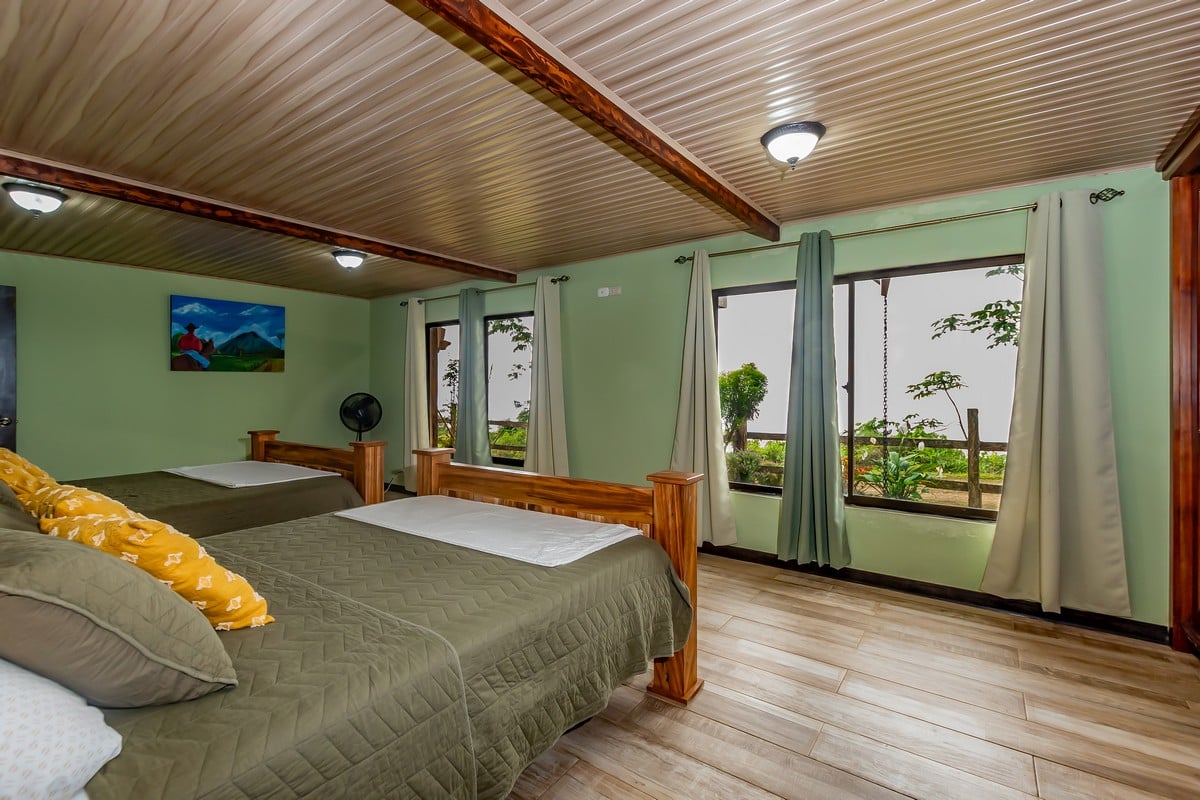 1.8 ACRES – 4 Bedroom Panoramic Ocean & Mountain View Paradise Home Tucked Away in Complete Privacy With Tropical Gardens & Fruit Trees!!!