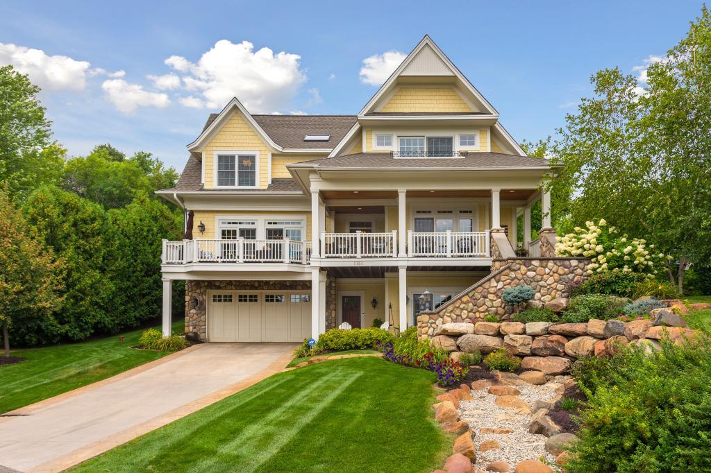 5160 Greenwood Cir
