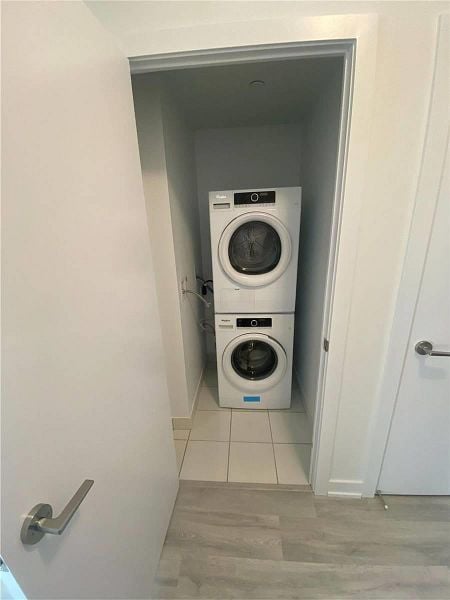 251 Manitoba Street 906, Toronto W06 Unit: 906