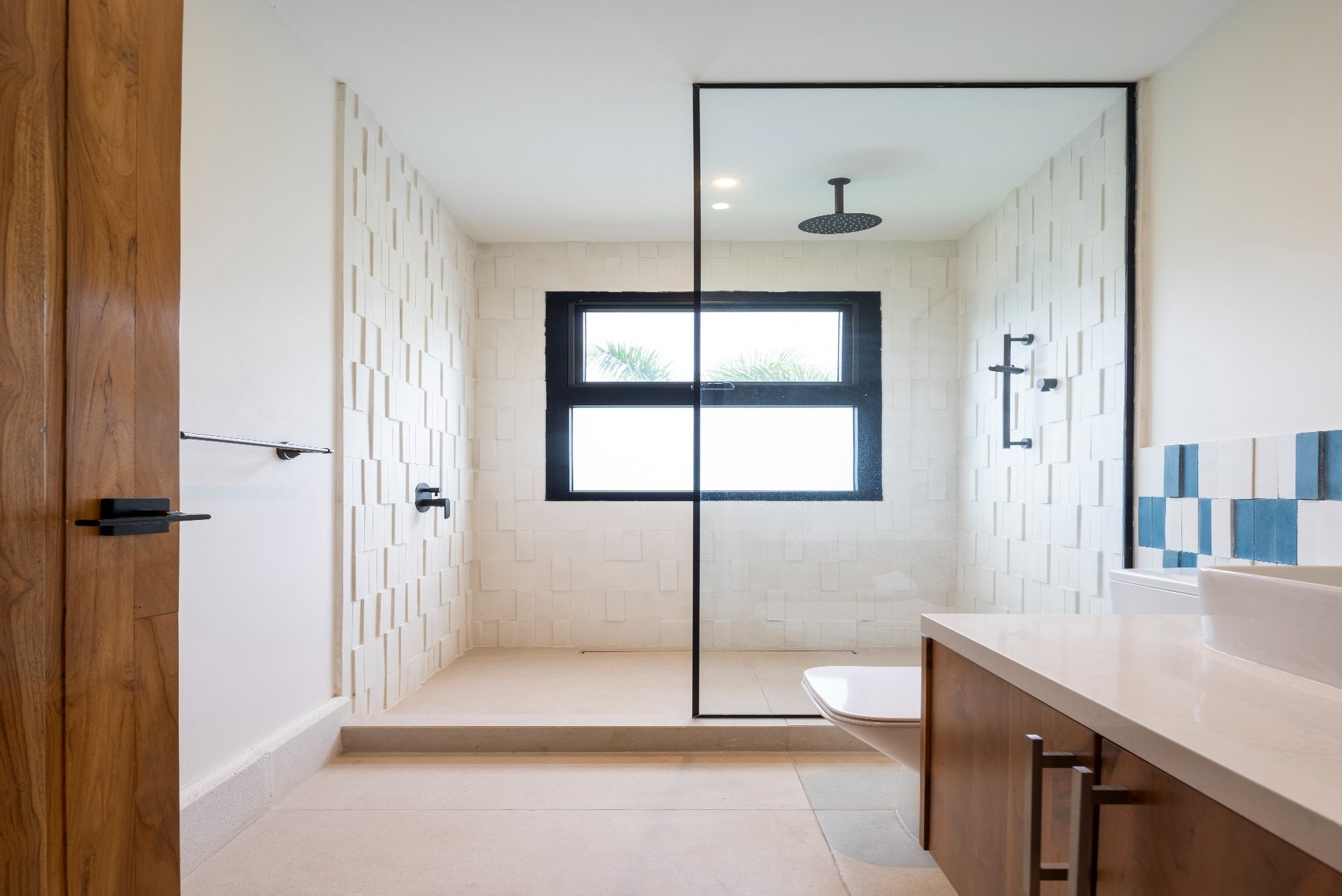 Casa Roacamar:  A Modern Coastal Sanctuary Steps from Playa Bonita