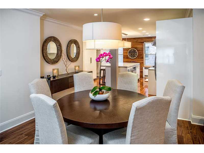 25 W Elm St