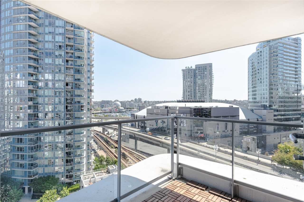 188 Keefer Pl, #1607