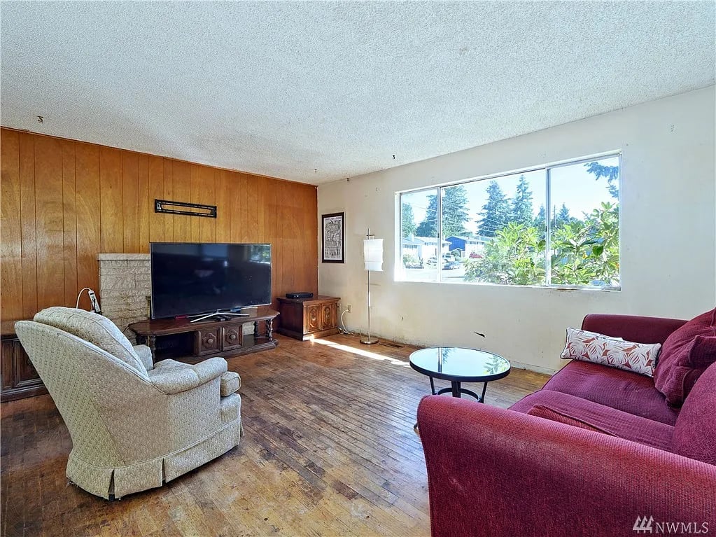 4909 216th Pl SW