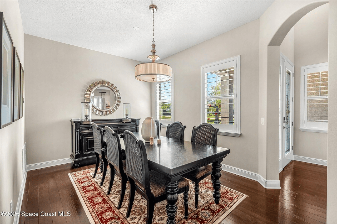 3077 Cortona Dr
