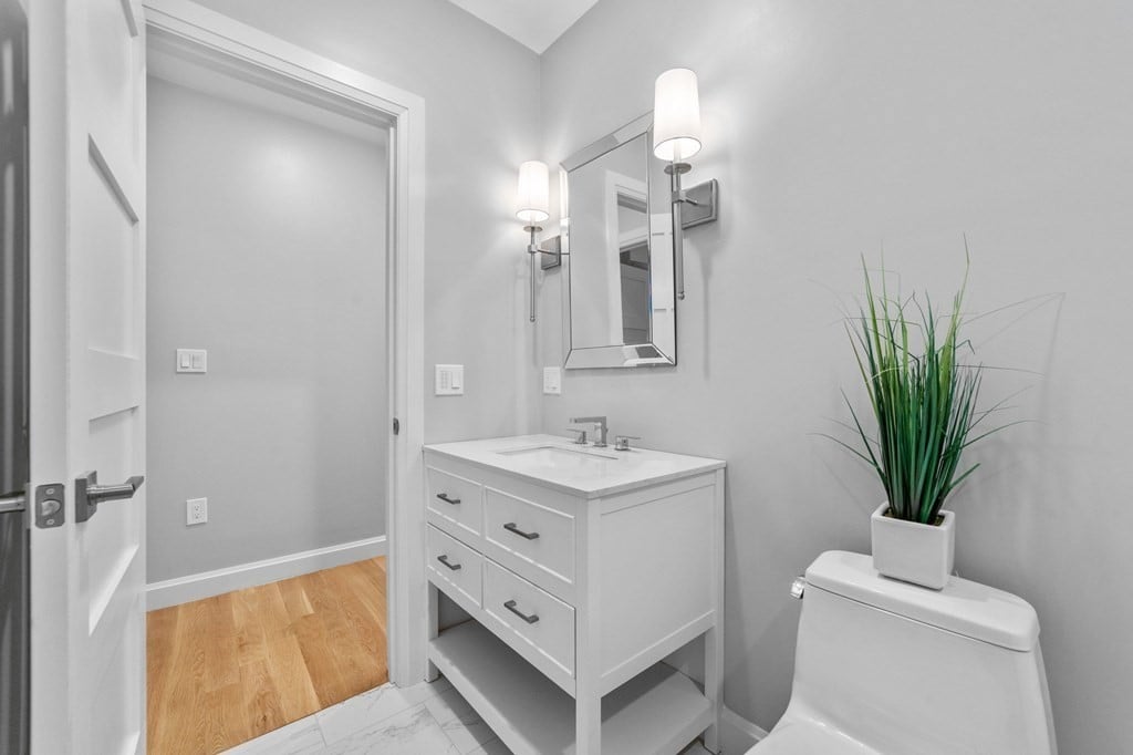 90 Holworthy St Cambridge, MA 02138