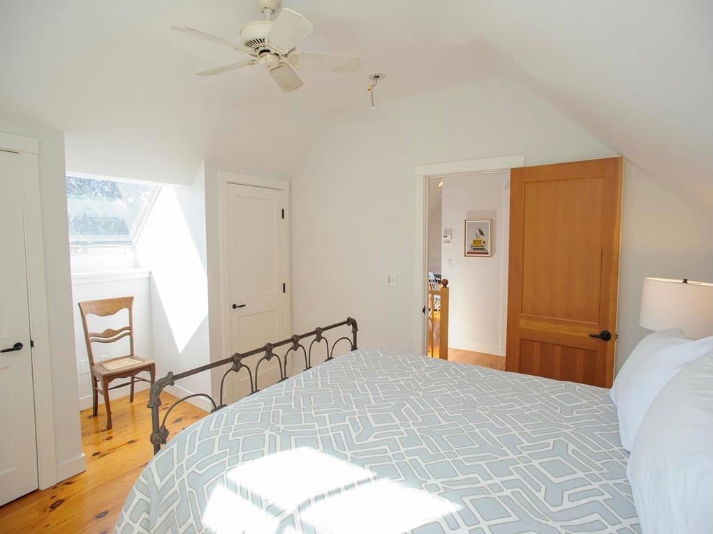 23 Black Point Rd