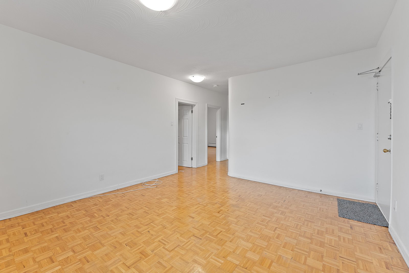 5 Crang Avenue Unit: 3
