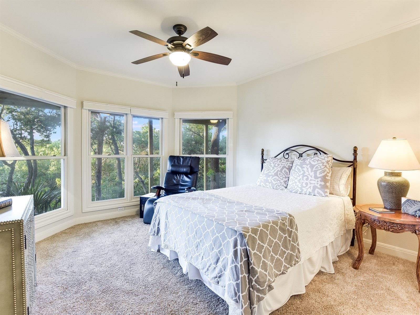 Texas Limestone Contemporary