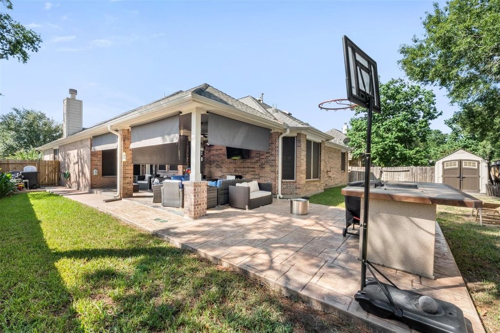 3011 Douglas Creek Ln