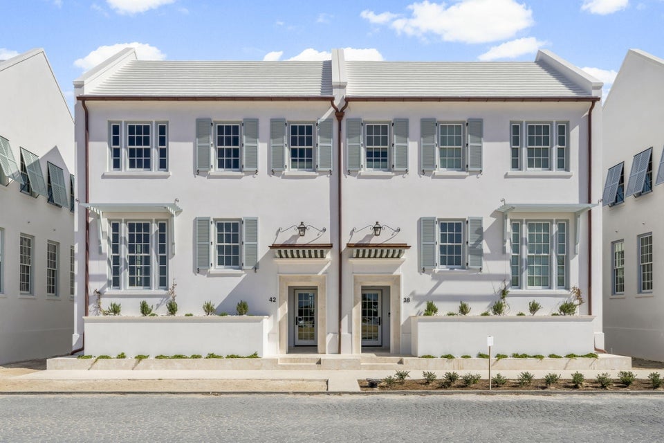 42 Sea Garden St