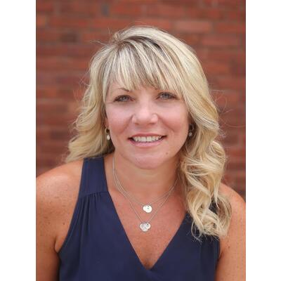 Tracy Tchirkow Greenville, SC Real Estate Agent Headshot