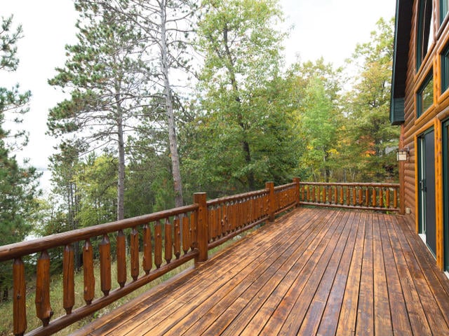 Gorgeous Private Retreat on Thunder Lake