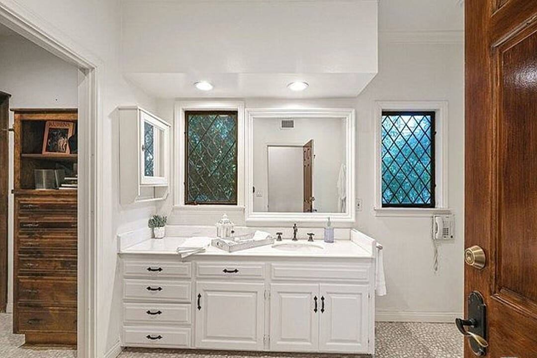 Ridge Opulent
