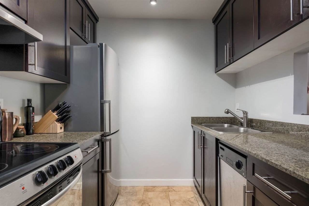 288 E 14th Ave, #206